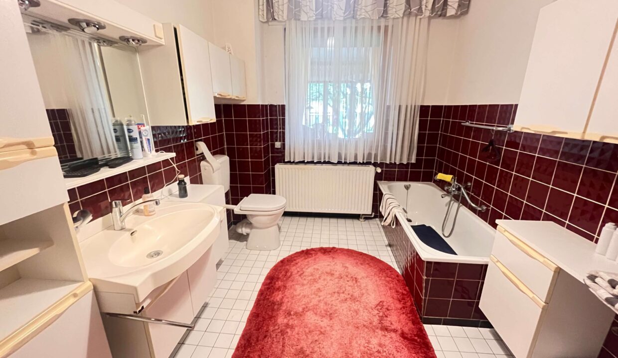 Badezimmer EG