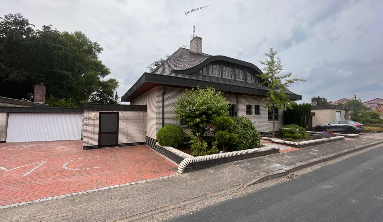 Haus mit Garage