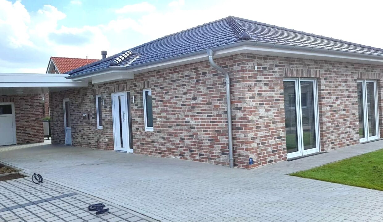 Bungalow mit Carport