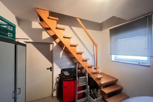 Treppe zum Dachgeschoss