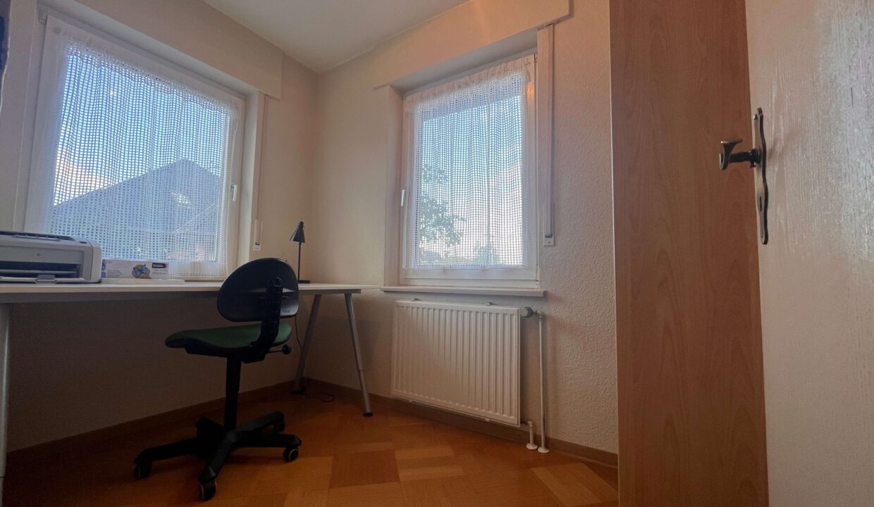 Büro EG